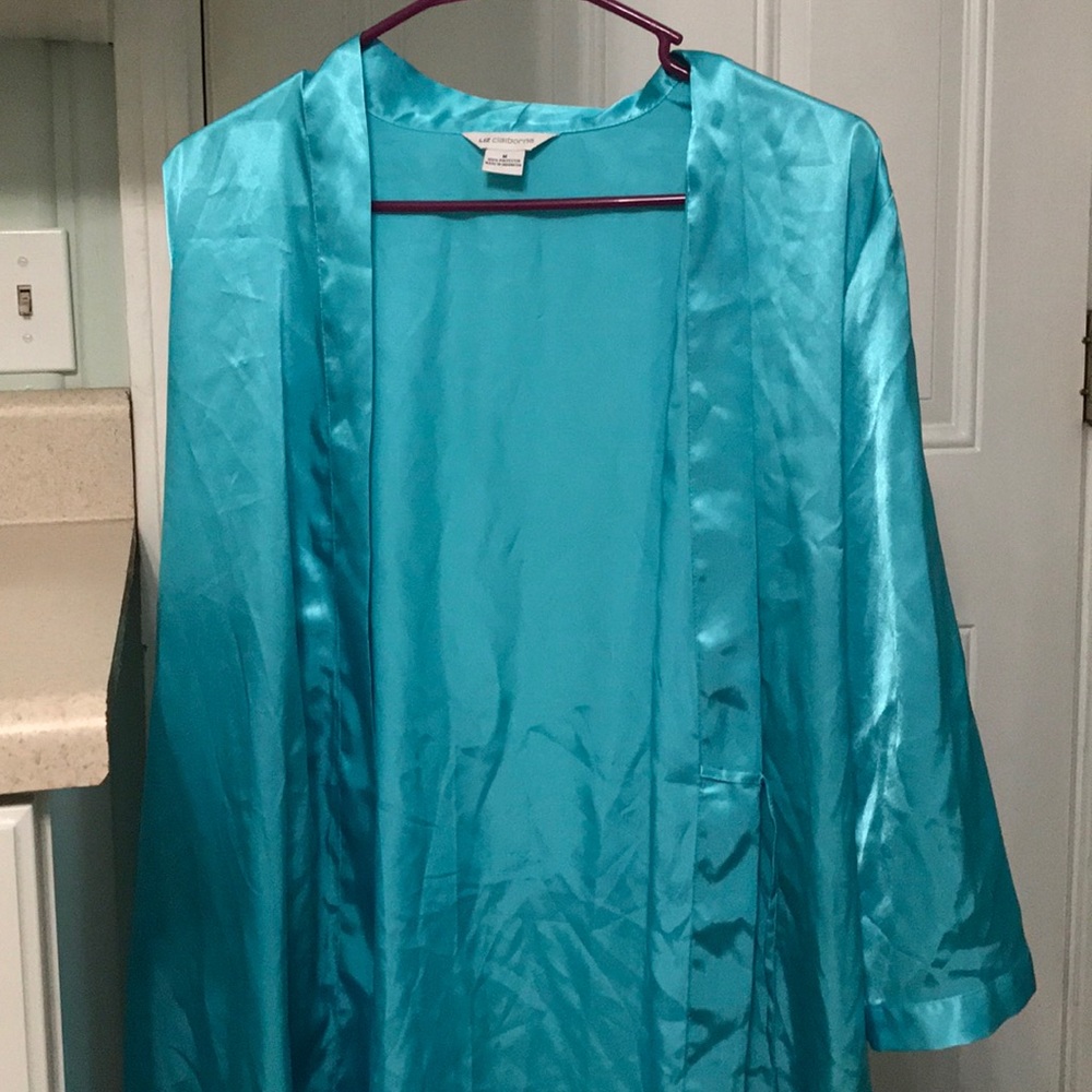 Liz Claiborne Silky Blue Size Medium Robe